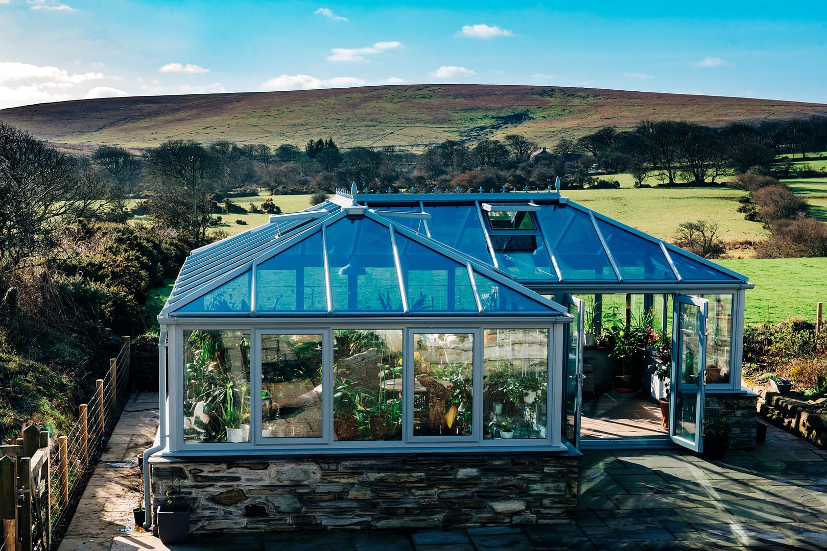A beautiful garden room in Cornwall by Philip Whear